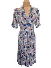 Load image into Gallery viewer, 1940s Blue Pink Leaf/Feather Crepe Dress

