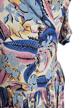 Load image into Gallery viewer, 1940s Blue Pink Leaf/Feather Crepe Dress
