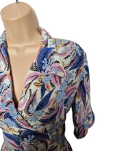 Load image into Gallery viewer, 1940s Blue Pink Leaf/Feather Crepe Dress
