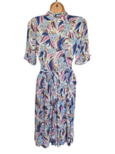 Load image into Gallery viewer, 1940s Blue Pink Leaf/Feather Crepe Dress
