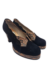 Load image into Gallery viewer, 1940s Black Suede and Brown Snakeskin Platform Court Shoes
