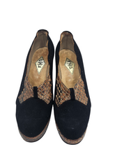 Load image into Gallery viewer, 1940s Black Suede and Brown Snakeskin Platform Court Shoes
