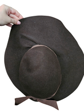Load image into Gallery viewer, 1940s Huge Brown Halo Hat With Small Bow
