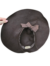 Load image into Gallery viewer, 1940s Huge Brown Halo Hat With Small Bow
