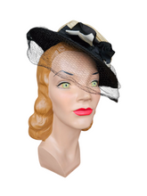 Load image into Gallery viewer, 1940s Black and Cream Straw/Raffia Tilt Hat
