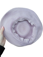 Load image into Gallery viewer, 1940s Lilac Straw/Raffia Hat With Flowers
