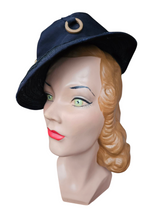 Load image into Gallery viewer, 1940s Navy Blue Raffia Tilt Hat With Wood Rings

