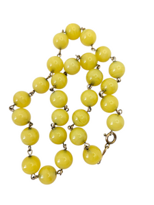 1930s Yellow Glass Rolled Wite Necklace