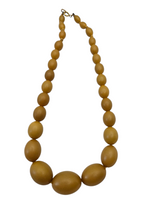 Load image into Gallery viewer, 1940s Chunky Galalith Necklace
