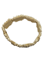 Load image into Gallery viewer, 1940s Carved Cream Tourist Edelweiss Bracelet
