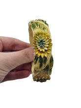Load image into Gallery viewer, 1940s Yellow and Green Celluloid Floral Bangle
