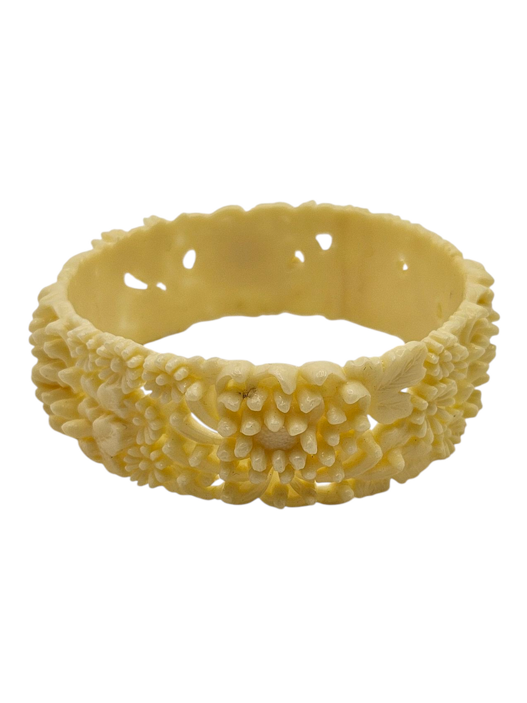 1940s Celluloid Chrysanthemum Flower Bangle