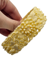 Load image into Gallery viewer, 1940s Celluloid Chrysanthemum Flower Bangle
