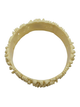Load image into Gallery viewer, 1940s Celluloid Chrysanthemum Flower Bangle

