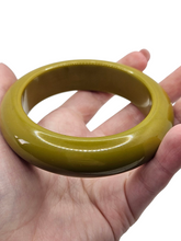 Load image into Gallery viewer, 1940s Olive Green Chunky Bakelite Bangle
