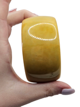 Load image into Gallery viewer, 1940s Fat Light Chartreuse Bakelite Bangle
