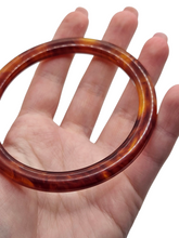 Load image into Gallery viewer, 1940s Red/Brown Marbled French Bakelite Bangle
