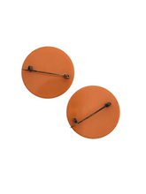 Load image into Gallery viewer, 1940s Dark Marmalade Matching Bakelite Brooch Set
