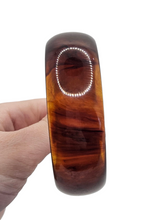Load image into Gallery viewer, 1940s Inky Root Beer Chunky Bakelite Bangle
