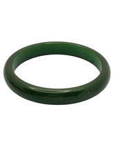 Load image into Gallery viewer, 1940s Dark Green Bakelite Bangle
