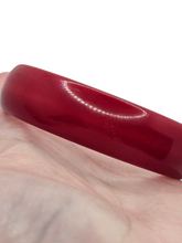 Load image into Gallery viewer, 1940s Chunky Red Bakelite Bangle

