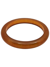 Load image into Gallery viewer, 1940s Red/Orange Marbled Bakelite Bangle
