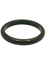 Load image into Gallery viewer, 1940s Dark Forrest Green Bakelite Bangle
