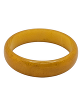 Load image into Gallery viewer, 1940s Golden Yellow Marbled Bakelite Bangle
