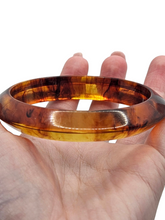 Load image into Gallery viewer, 1940s Inky Root Beer Bakelite Saucer Bangle
