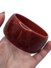 Load image into Gallery viewer, 1940s Paprika Red Marbled Chunky Bakelite Bangle
