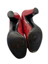 Load image into Gallery viewer, 1940s Rare Lipstick Red Court Shoes With Leather Pom Pom
