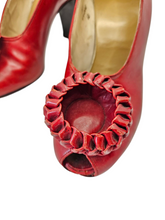 Load image into Gallery viewer, 1940s Rare Lipstick Red Court Shoes With Leather Pom Pom
