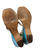Load image into Gallery viewer, 1940s Rare Blue and White Strappy Sandals
