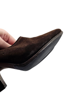 Load image into Gallery viewer, 1940s Dark Brown Suede Cut Out High Up Shoes
