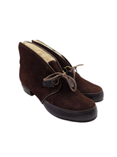 Load image into Gallery viewer, 1940s Brown Suede Fur Lined Lace Up Boots
