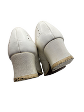 Load image into Gallery viewer, 1940s World War Two NNC Navy Nurse Corps Oxford Style White Leather Shoes
