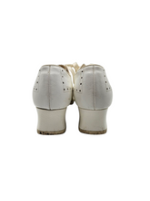 Load image into Gallery viewer, 1940s World War Two NNC Navy Nurse Corps Oxford Style White Leather Shoes
