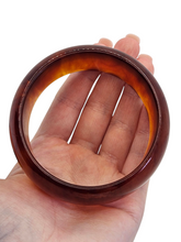 Load image into Gallery viewer, 1940s Chunky Iced Tea Bakelite Bangle
