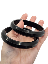 Load image into Gallery viewer, 1940s Black Pressed Bakelite Bangle Set
