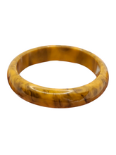Load image into Gallery viewer, 1940s Banana Bread Marbled Bakelite Bangle
