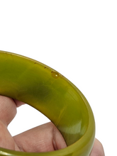 Load image into Gallery viewer, 1940s Chunky Apple Green Bakelite Bangle
