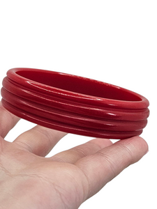 1940s Red Ribbed Bakelite Bangle