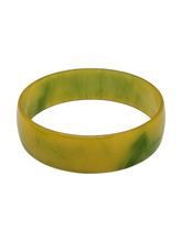 Load image into Gallery viewer, 1940s Bright Yellow and Green Marbled Thin Bakelite Bangle
