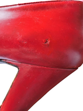 Load image into Gallery viewer, 1940s Rare Lipstick Red Court Shoes With Leather Pom Pom
