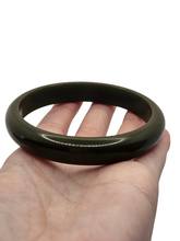 Load image into Gallery viewer, 1940s Dark Green Bakelite Bangle
