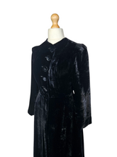 Load image into Gallery viewer, 1930s Black Soft Velvet Fit and Flare Coat
