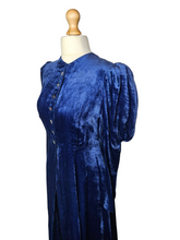 Load image into Gallery viewer, Edwardian Rare Blue Velvet Balloon Sleeve Long Coat
