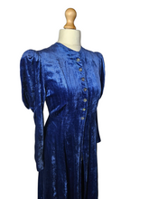 Load image into Gallery viewer, Edwardian Rare Blue Velvet Balloon Sleeve Long Coat
