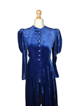 Load image into Gallery viewer, Edwardian Rare Blue Velvet Balloon Sleeve Long Coat
