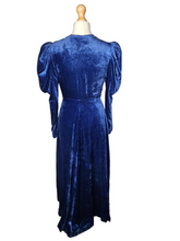 Load image into Gallery viewer, Edwardian Rare Blue Velvet Balloon Sleeve Long Coat

